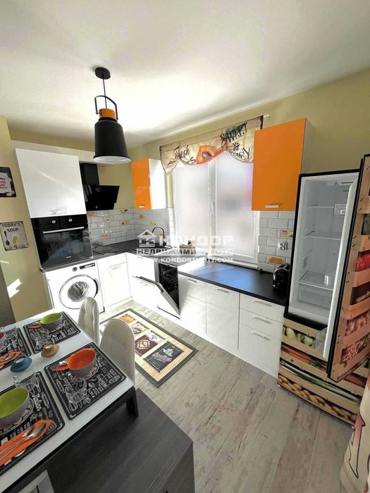 Продава се  в Пловдив, Център -  кв.м за 0 €/ - Снимка #2