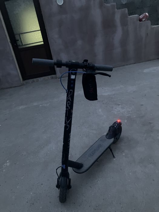 Vând trotineta lexgo rx9lite
