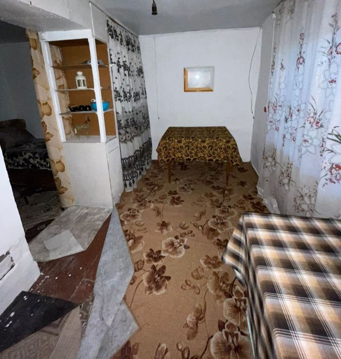 Продаётся Дача, Красный камень