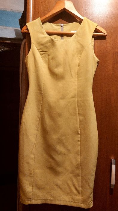 Женское платье..