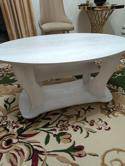 Продам журнальный столик