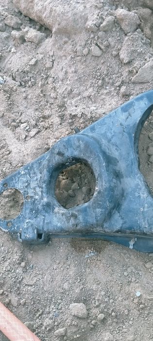 рычаг подвески правый