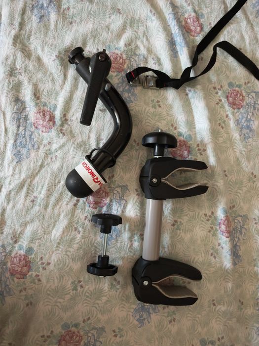 Италиански багажник за 4 велосипеда за теглич с номер и стопове