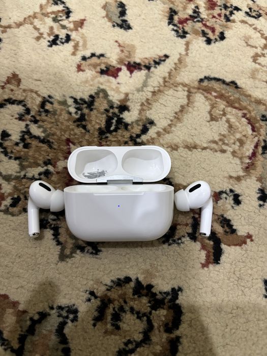 Продам наушник Tws