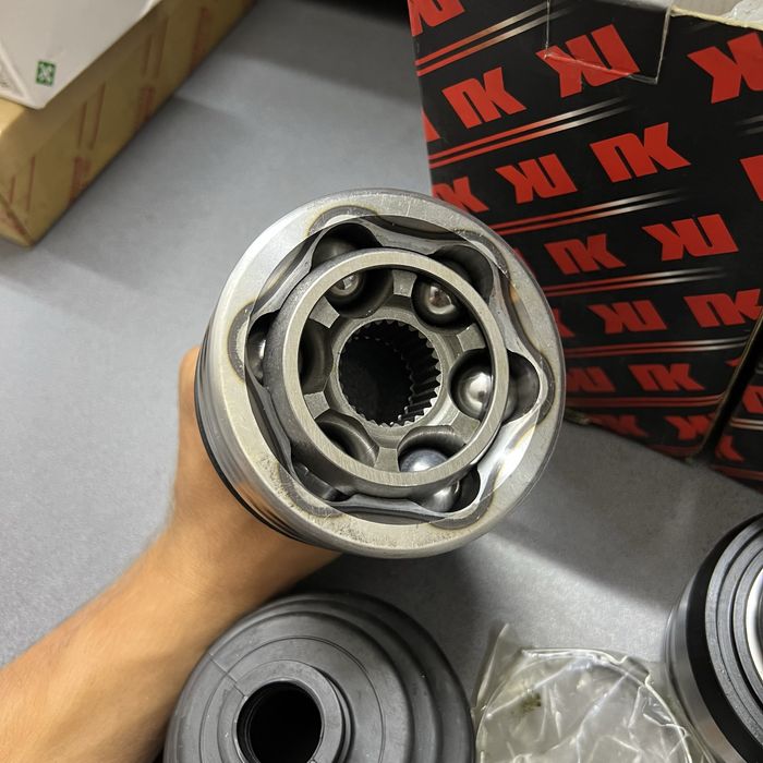 Новые гранаты Volkswagen Transporter Multivan