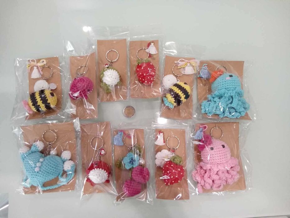 Ръчно изработени играчки и аксесоари