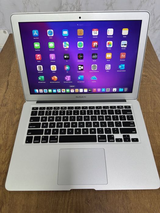 MacBook Air 2017 i5 8/128GB Windows/MacOs
