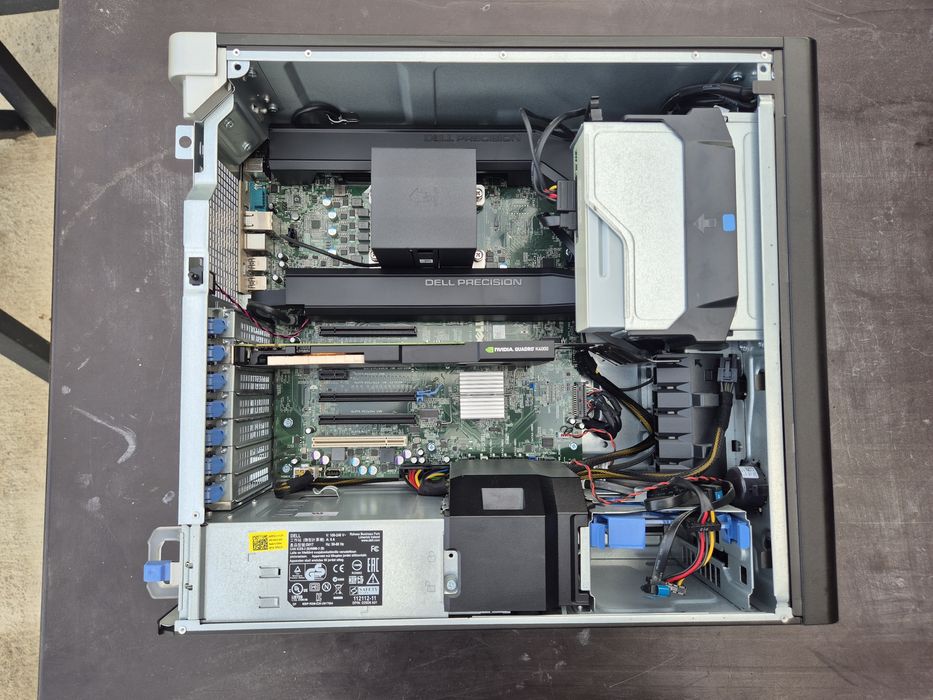 Vand servere si workstations