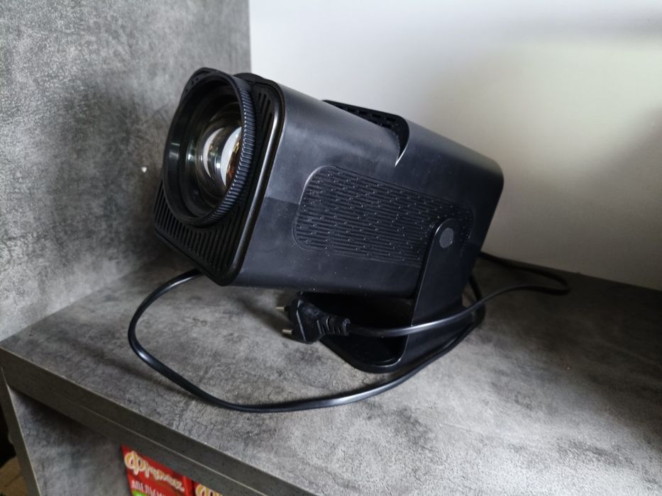 Продам игровой кинопроектор