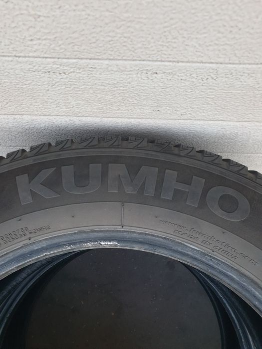 Зимни гуми 2 броя KUMHO WinterCraft WP51 225 60 R17 дот 1217