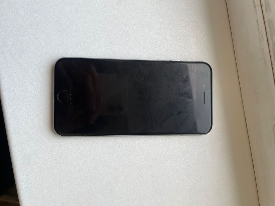 Айфон 6s очень хорошом сост 64gb