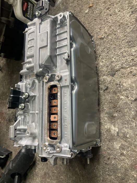 Toyota rav 4 xa50 2.5i hybrid 2020 година Инвертор