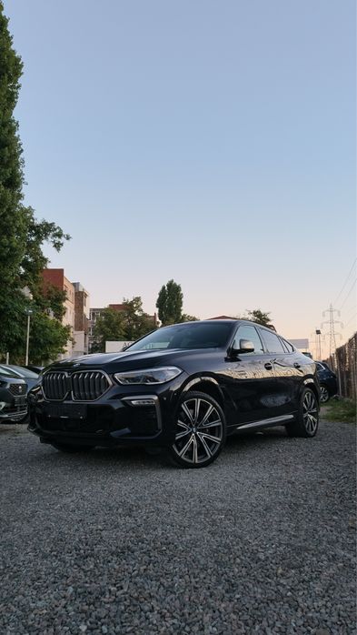 Bmw X6 M50i 530 cp