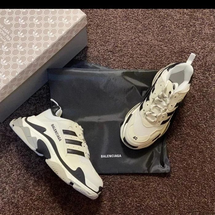 Balenciaga triple s