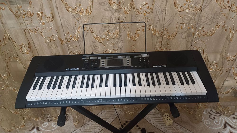 Синтезатор ALESIS