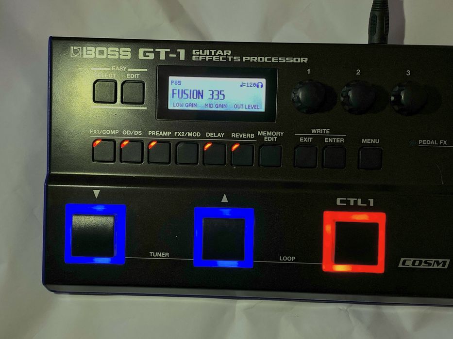 procesor chitara pedala multiefect boss gt 1