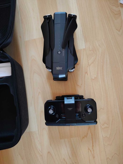 SJRC F11S 4K Pro дрон + калъф, резервни перки и 64GB карта