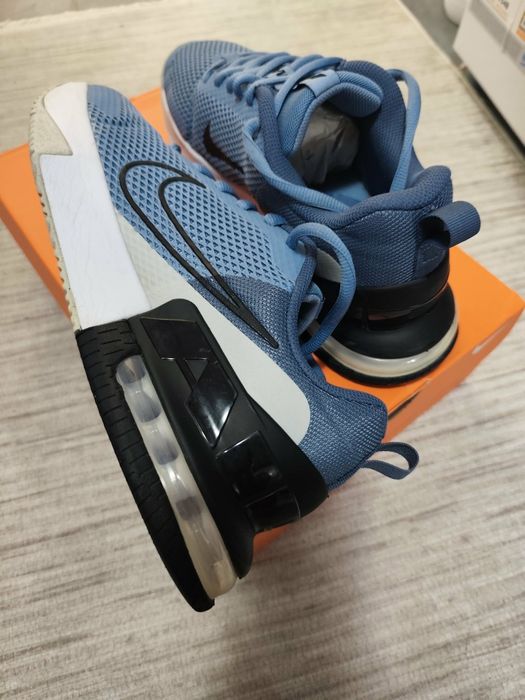 Маратонки NIKE 44номер