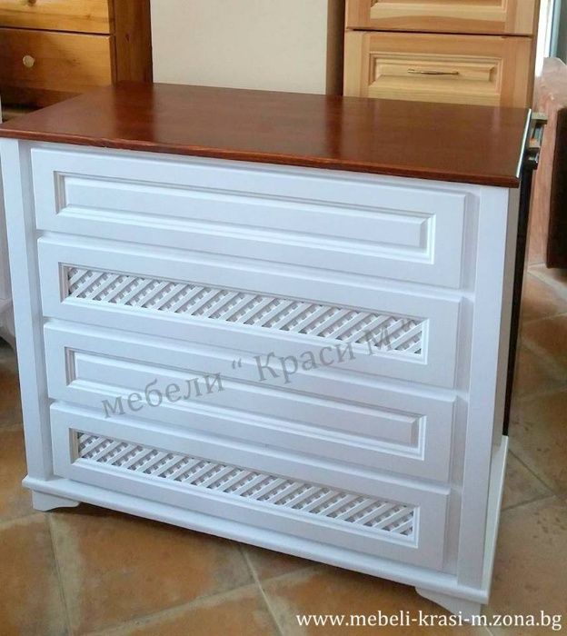 Витрина от масивна дървесина и МДФ в Бяло- боя.Налична!