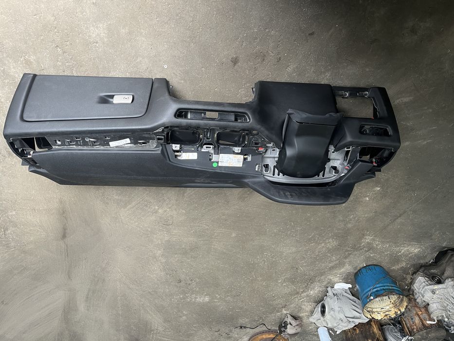 Арматурно табло бмв х5 г05 ( armaturno tablo bmw x5 g05 )