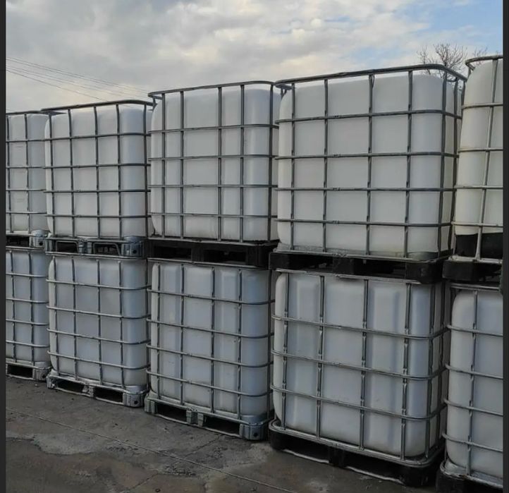 Бидони 1000 литра 1 тон съдове за вода гориво вино цистерна