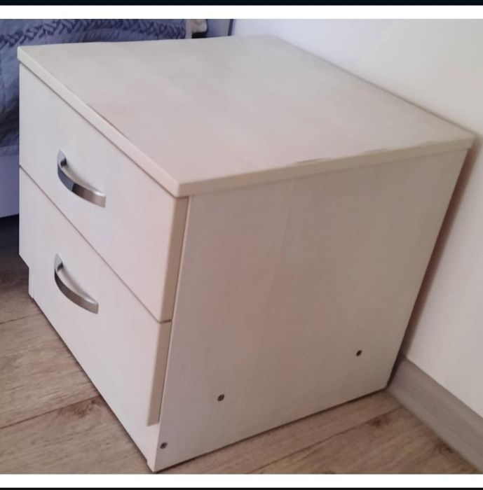 Тумбы 2шт обе за 1000 продам