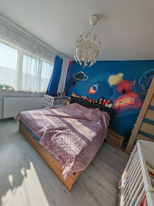 Apartament cu 2 camere și hol pătrat (cât o cameră) - Dâmbu