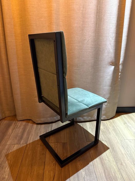 стулья лофт 4штуки