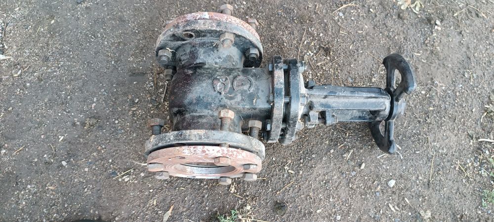 Задвижки 100 с фланцами