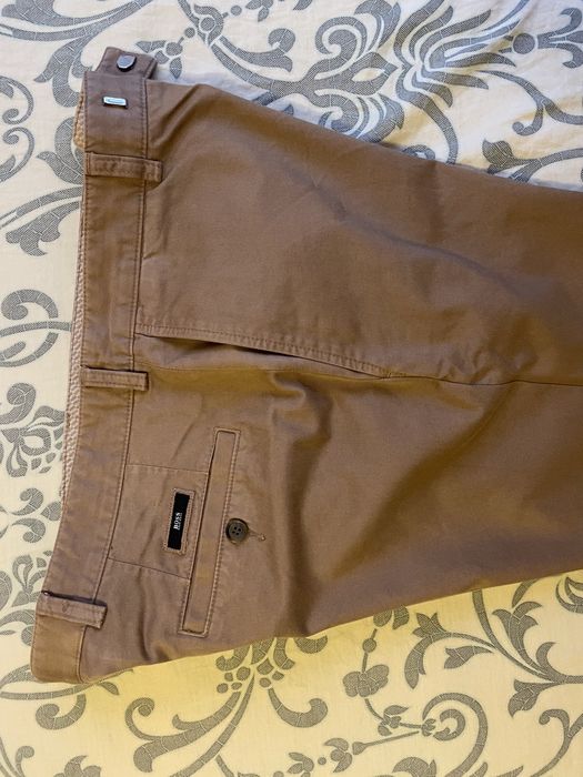 Vand pantaloni Hugo Boss. Oferta!!!