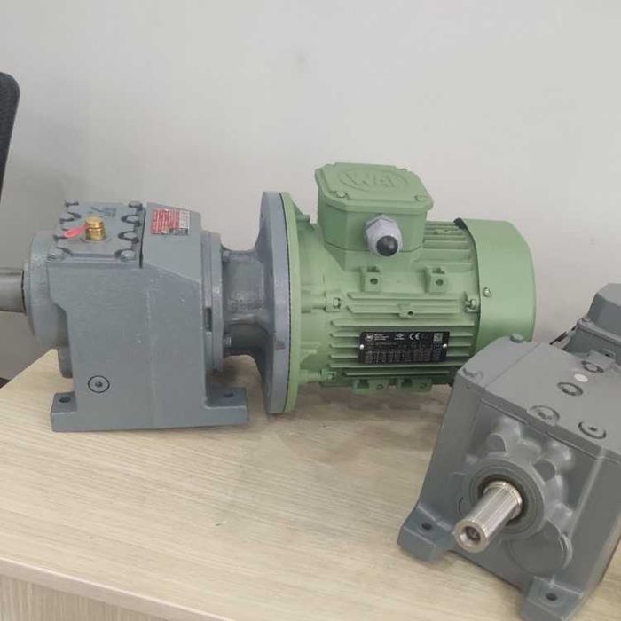 Мотор-Редукторы , Электродвигатель Преб .частоты Yilmaz/Siemens / DANF