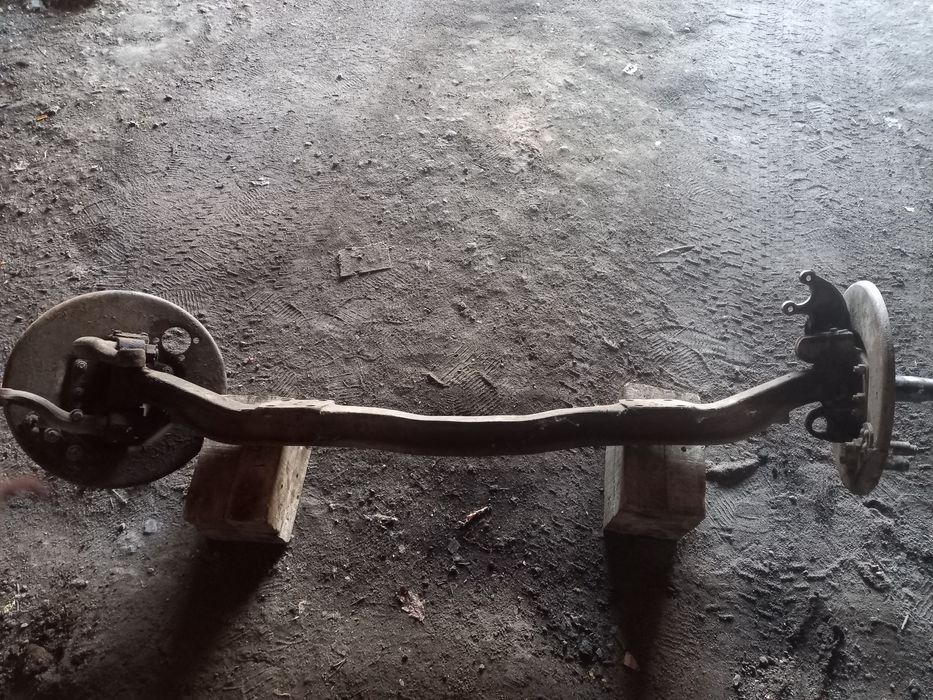 Продам запчасти на Зил Б/У