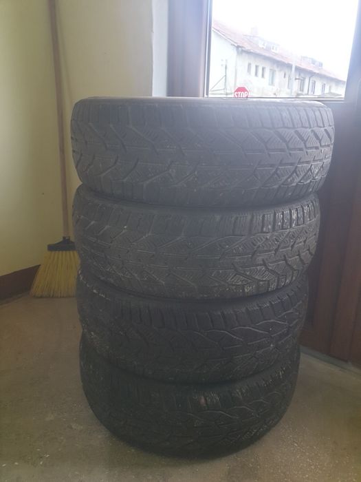 Vand set anvelope  Taurus