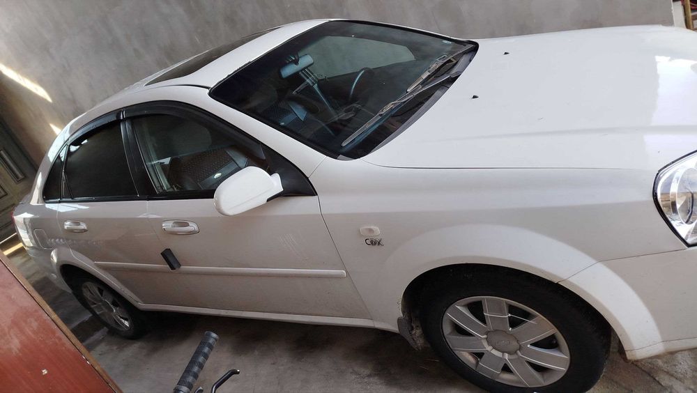 Продается LACETTI 1.8