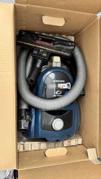 Продам пылесос samsung