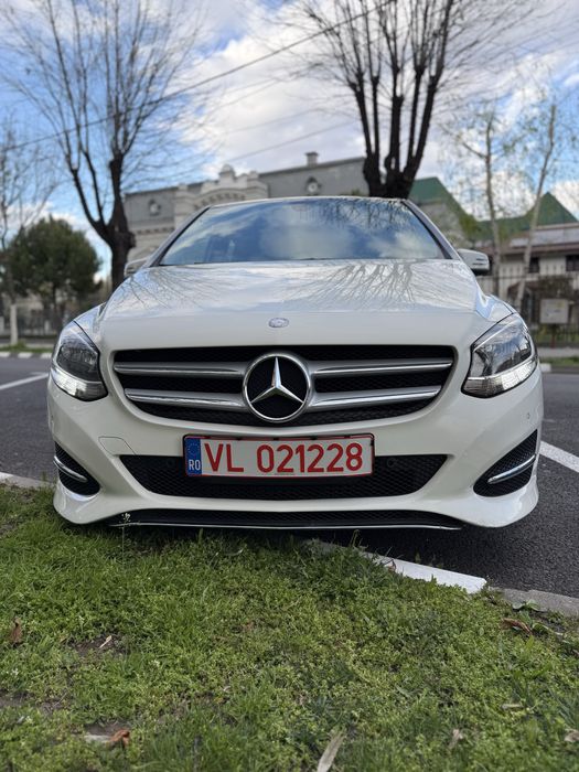 Mercedes Benz B180, automat, benzina, padele volan, impecabil, senzori