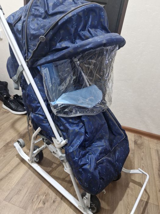 Санки-коляска в отличном состоянии