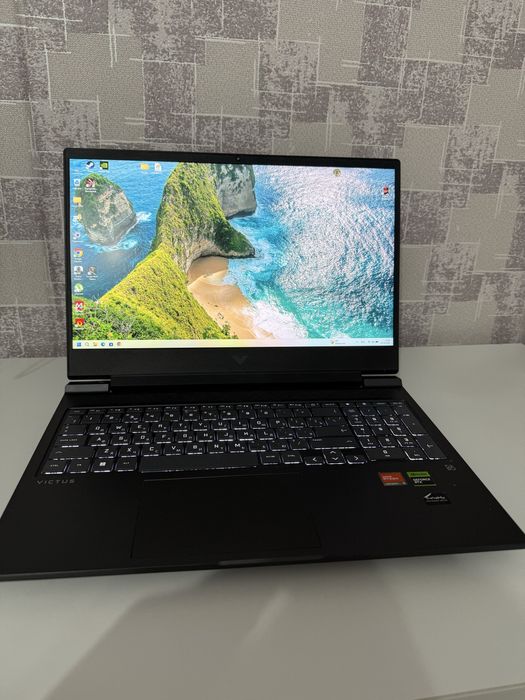 Ноутбук на ртх4060 8 гб