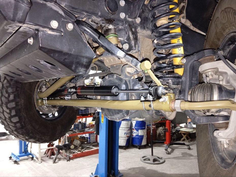 Запчасти на Jeep Wrangler. Возможна установка  !