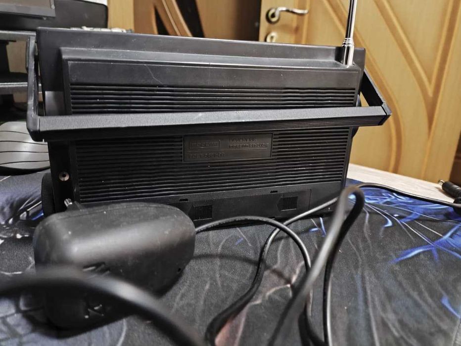 Продам радиоприёмник.