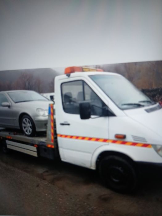 Autoplatforma  mercedes