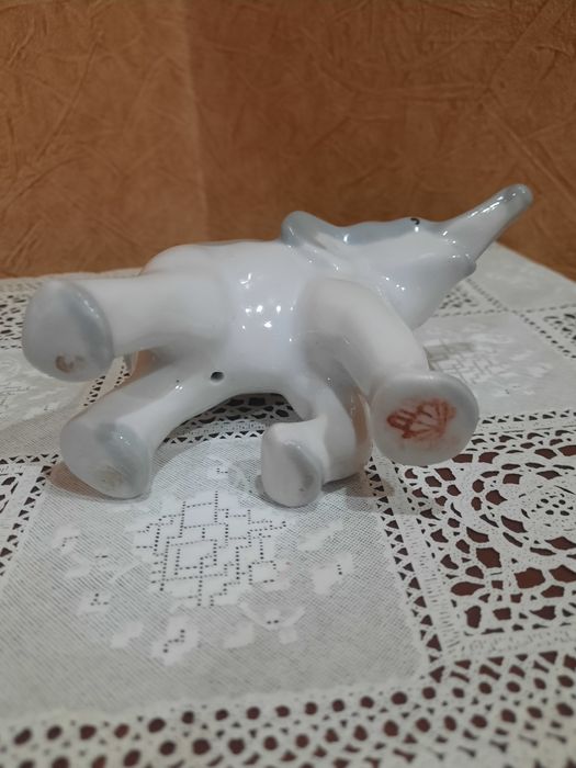 Фарфоровая фигурка "Слоник" , Ленинградская Артель "Прогресс". В идеал