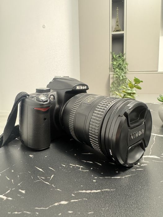 Dslr Nikon D5000+obiectiv 18-200 mm