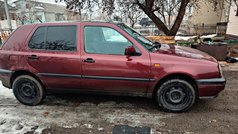 Golf 3  продам..