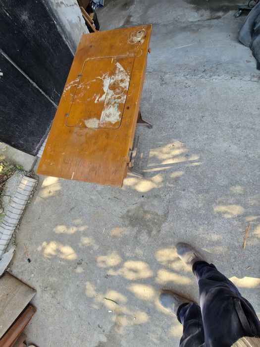 Продаю швейную машинку