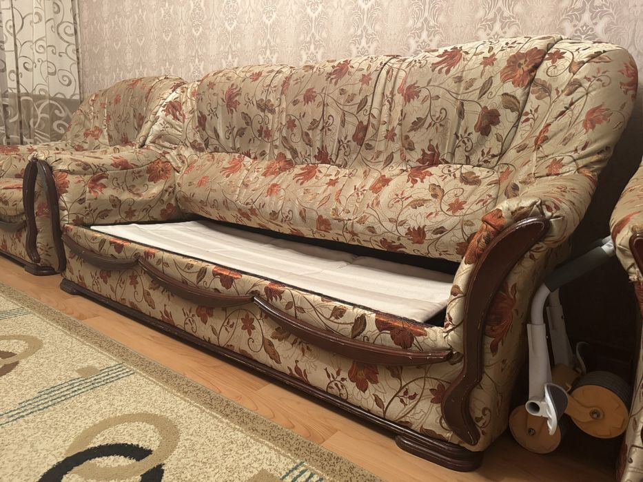 Диван кровать с креслами
