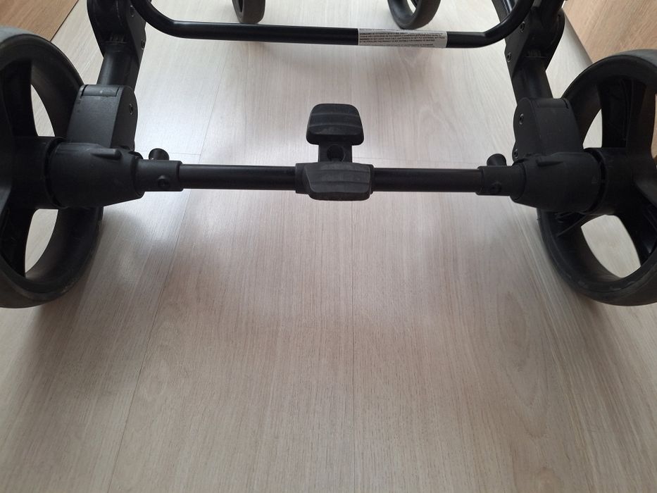 Детска тъмно сива количка