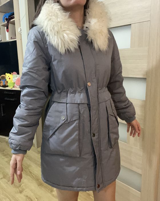 Продам зимнюю куртку