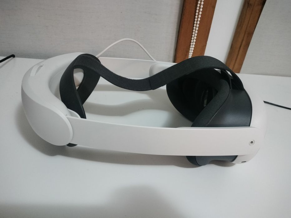 Meta Quest 3 512gb VR + elite strap cu baterie + statiune de  incarcat