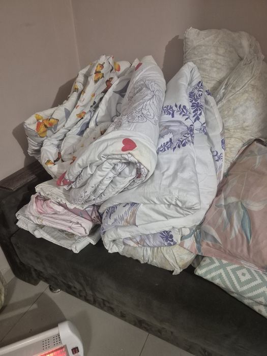 Одеяло 3шт, подушки 3 шт